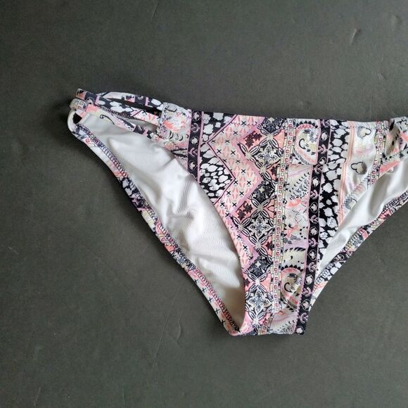 Victorias Secret bikini bottom - Picture 3 of 8